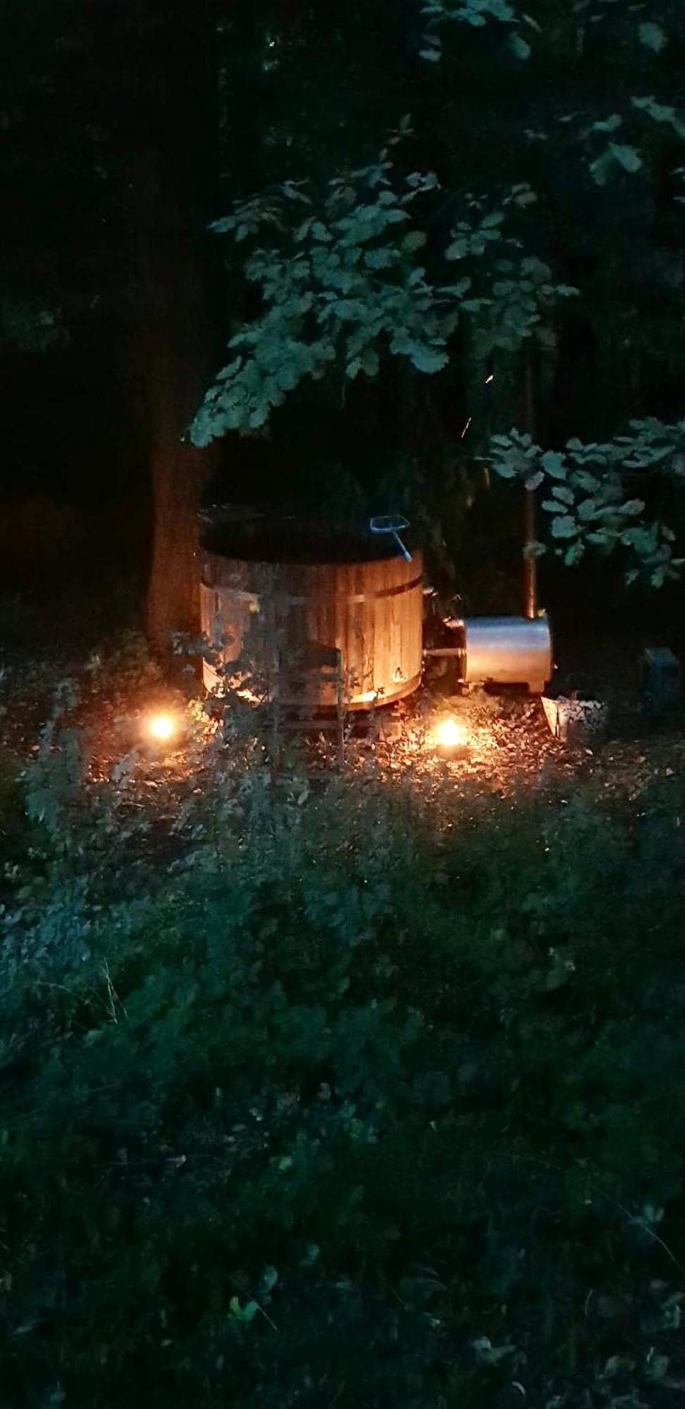 Blockhaus Chalet Mit Beheizbarem Badefass Und Infrarotsauna Auf Der Terrasse Oberschützen Esterno foto